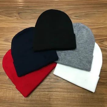 Nauja rudens ir žiemos skrybėlę vyrų juoda hip-hop ' o mados prekės ženklo vilnos skrybėlę laišką siuvinėjimo paprasta, Europos ir Amerikos megzta kepurė